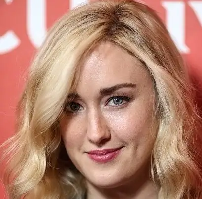 Ashley Johnson Biography & TV / Movie Credits