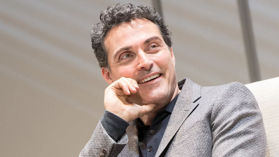 Rufus Sewell biography